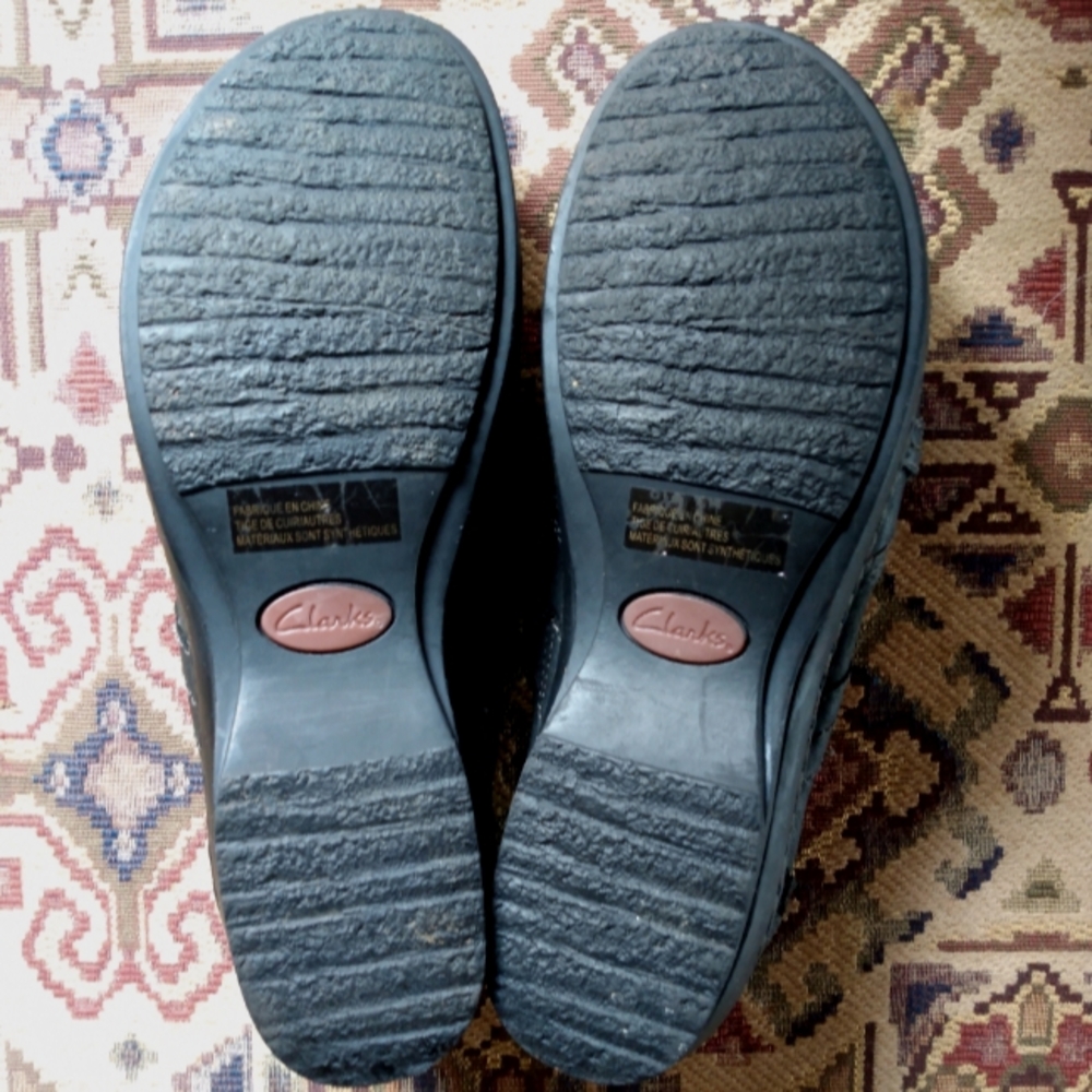 Clarks Artisan Leather Slip On Loafer - image 8